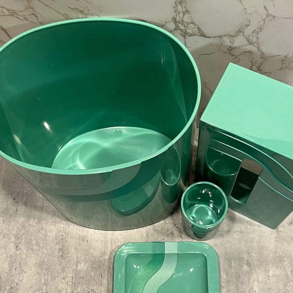 Vintage seafoam teal plastic bathroom accessories waste bin cup soap dish tissue - Picture 6 of 16